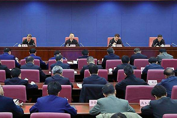 國務(wù)院安委辦、應(yīng)急管理部召開全國煤礦安 全生產(chǎn)工作緊急視頻會議強調(diào) 深刻吸取煤礦重大事故教訓(xùn) 舉一反三抓好風(fēng)險防控 確保歲末年初安 全形勢穩(wěn)定